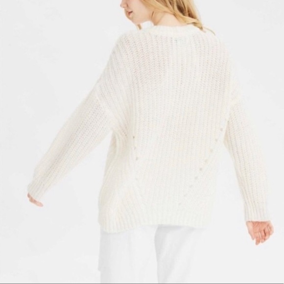 American Eagle Outfitters Oversized Knit Sweater Cream Ivory - Picture 3 of 9